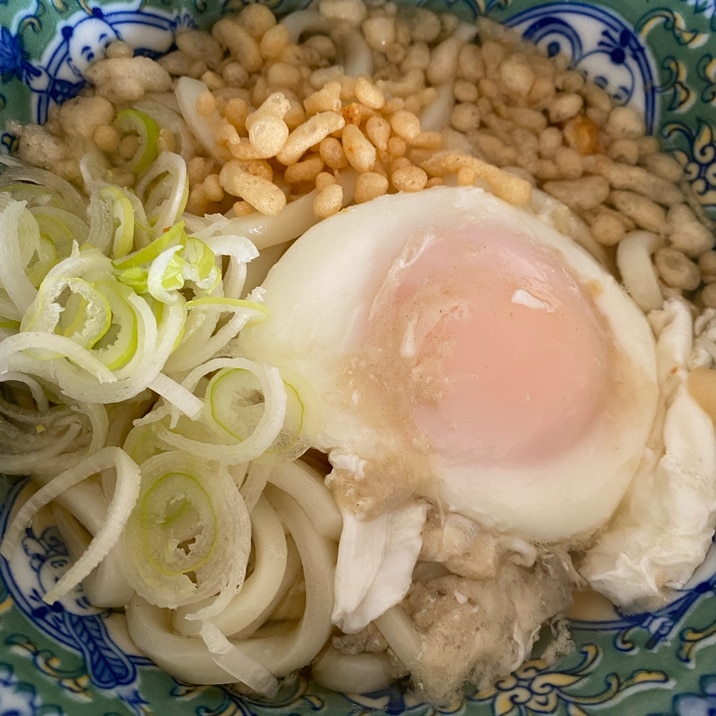 すぐできる！半熟玉子のかけうどん